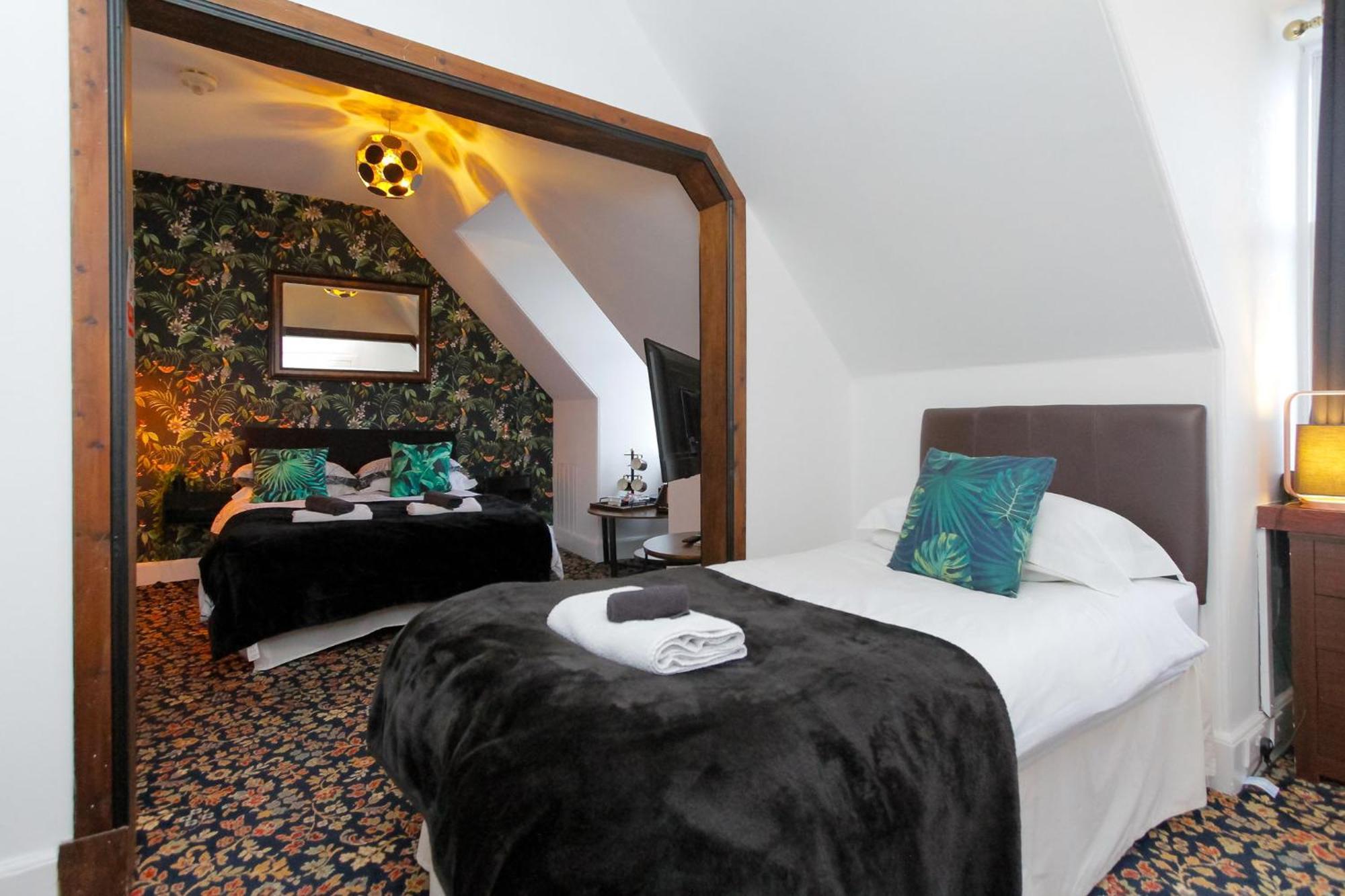 Carlton Hotel Forres Bagian luar foto