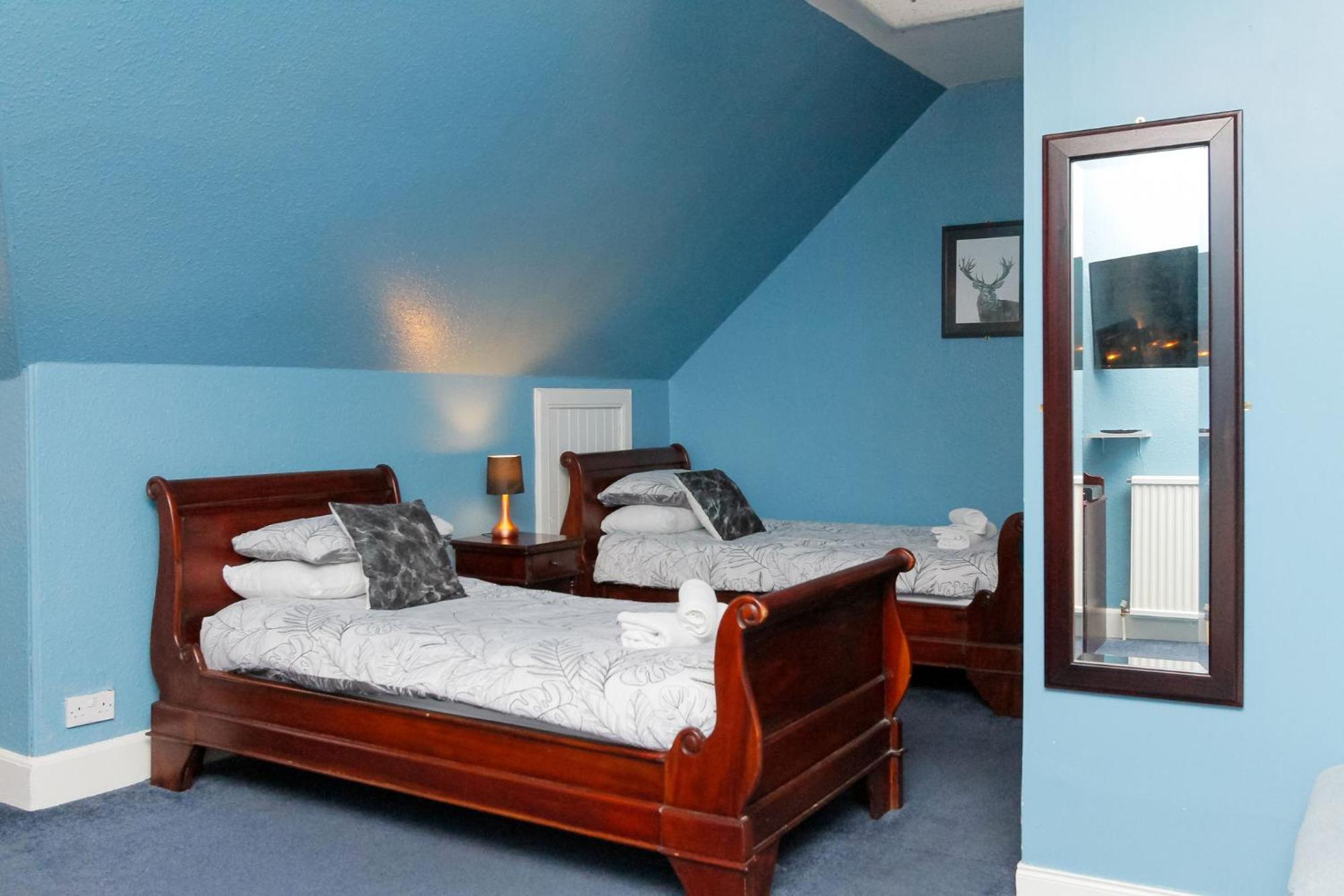 Carlton Hotel Forres Bagian luar foto